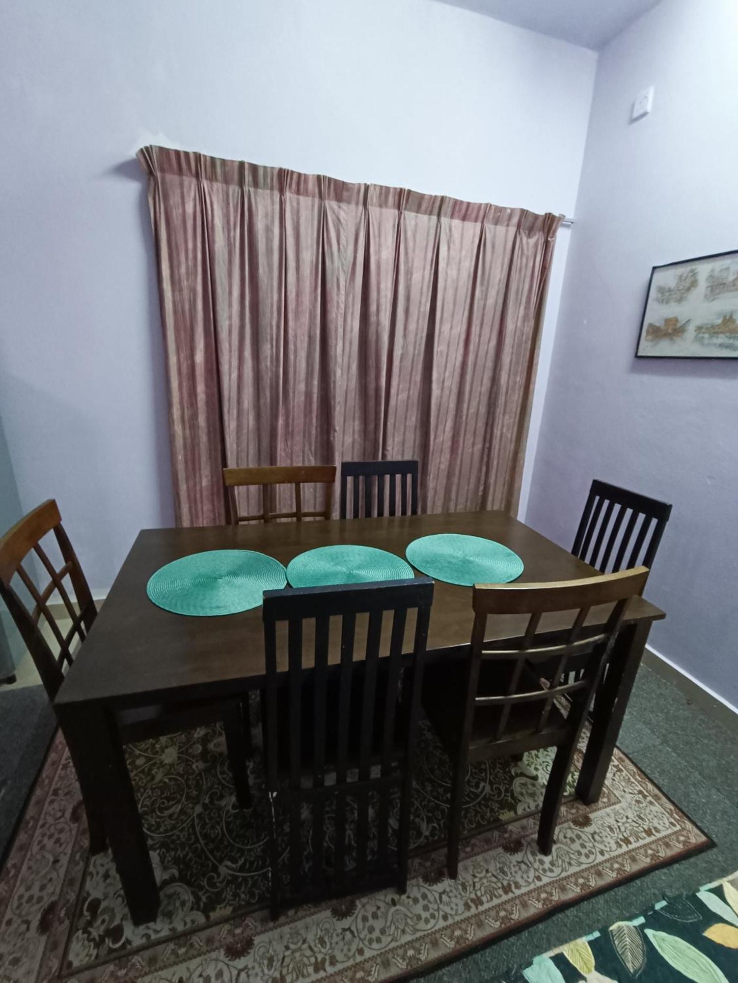 Homestay Lestari Klia Sepang Exterior photo